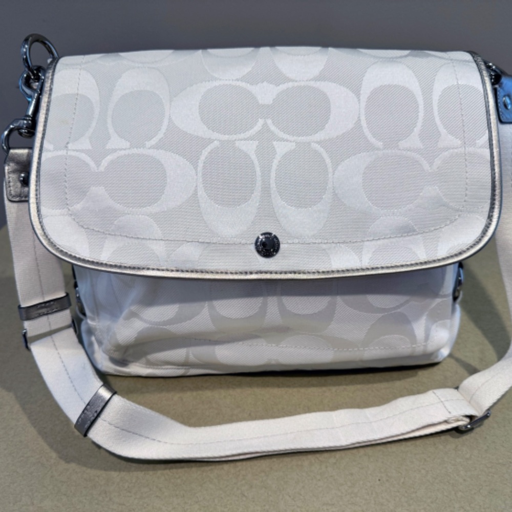 Coach Poppy White Kyra Messenger Bag —New with Tags